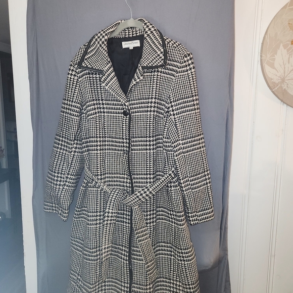 Johnathan Michael Jackets & Blazers - Vintage Jonathan Michael Houndstooth Coat